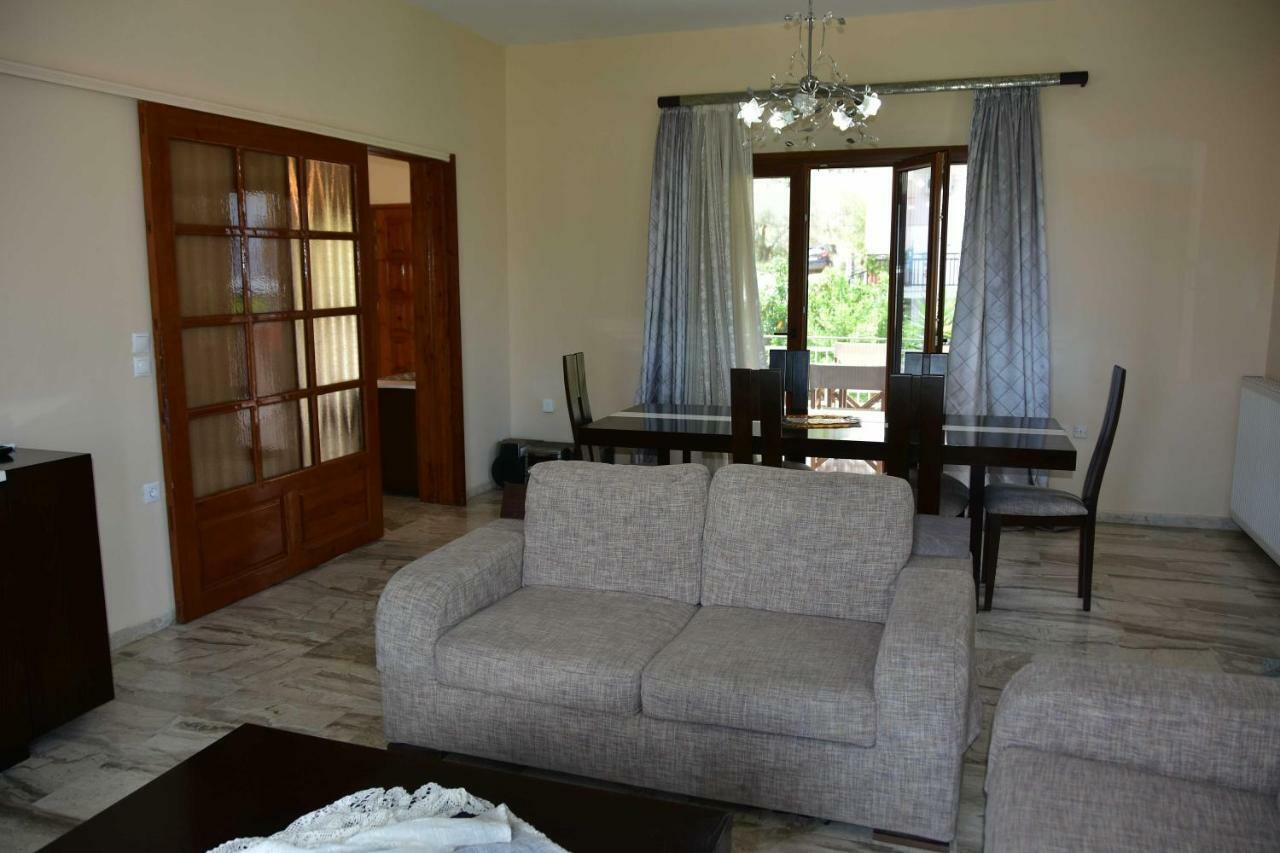 Family Cozy House Nafplio Apartment ภายนอก รูปภาพ